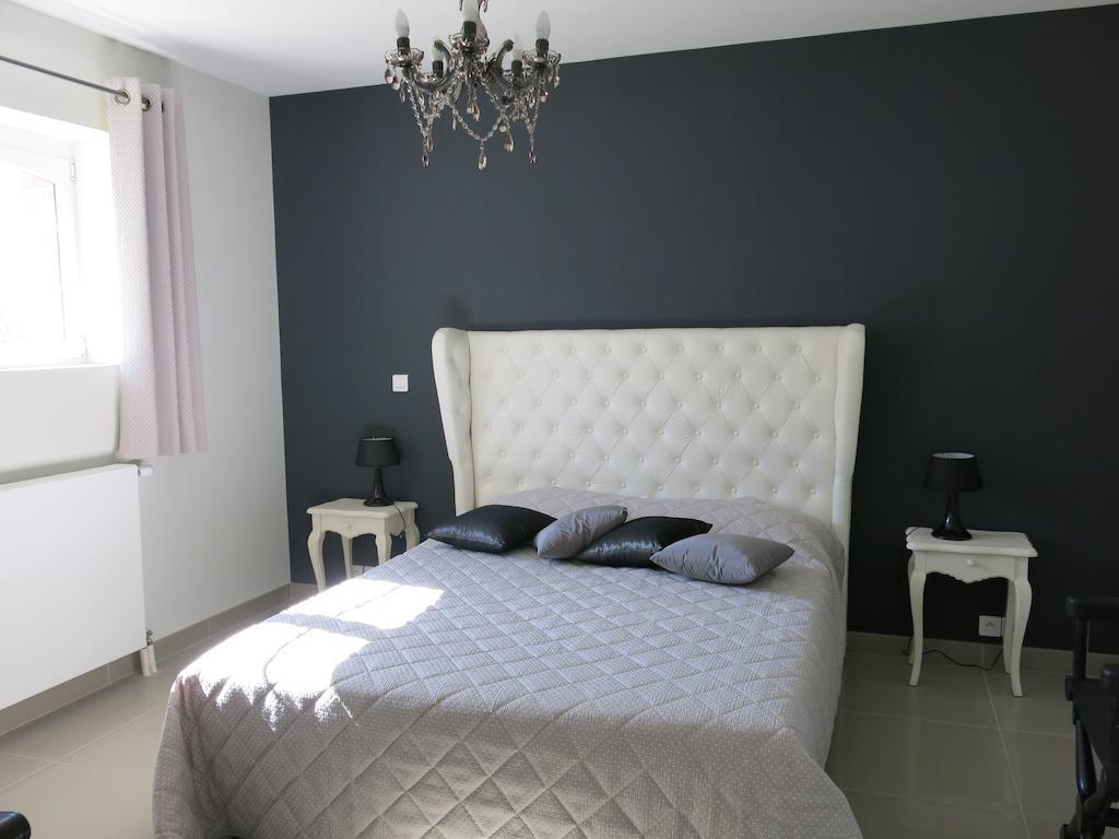 Le Parc De Crecy Bed & Breakfast Tréon Стая снимка
